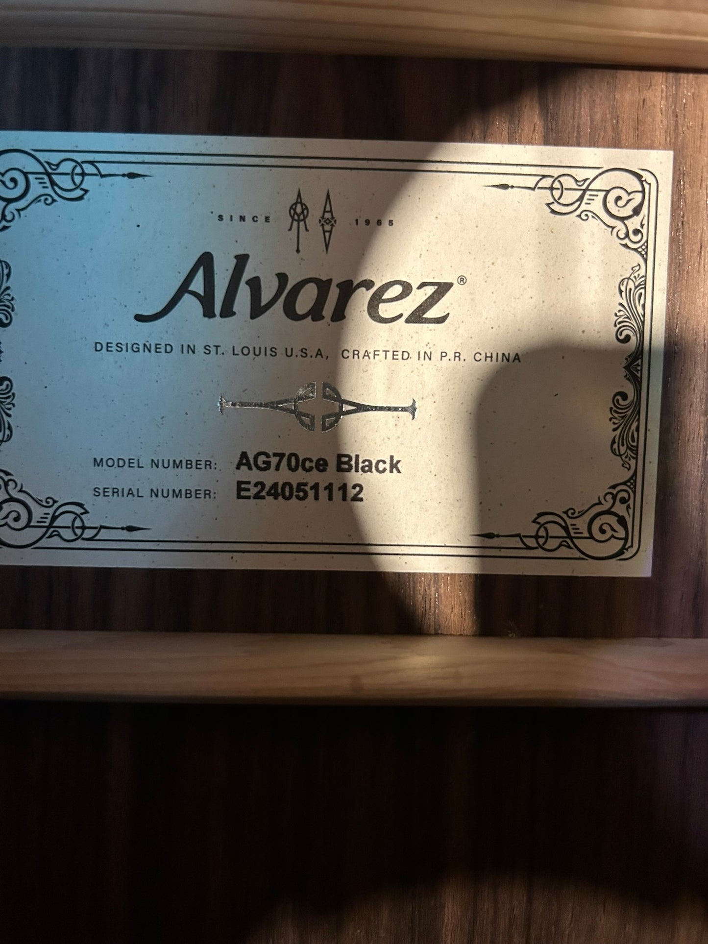 Alvarez Artist Grand Auditorium Guitar, Acoustic Electric, Blacktop, with Cutaway AG70ce_Black