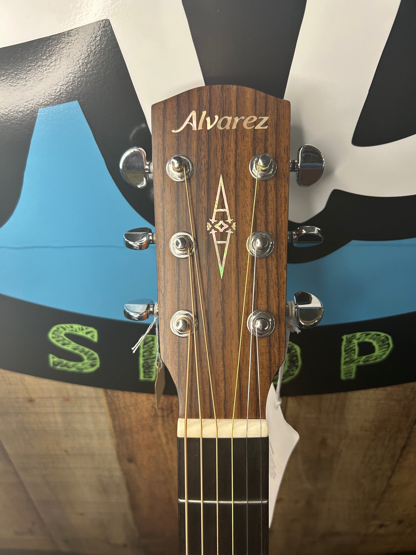 Alvarez Acoustic Guitar AD60