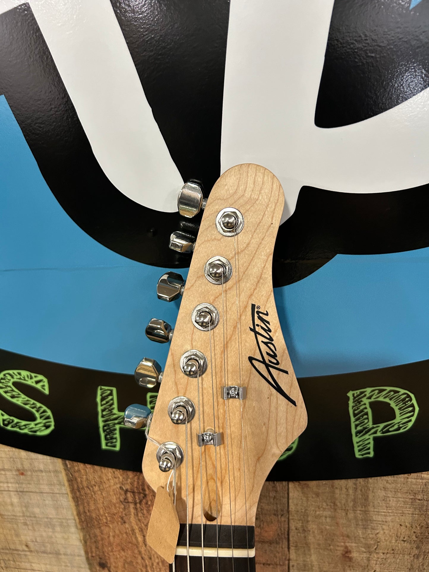 Austin Classic Double Cutaway Strat, Cream