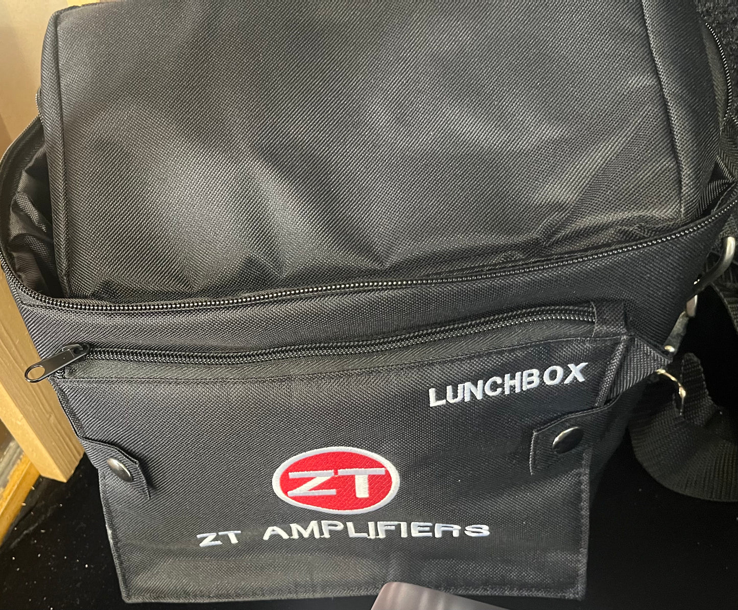 ZT Lunchbox Junior Guitar expansion speaker Silver (USED)
