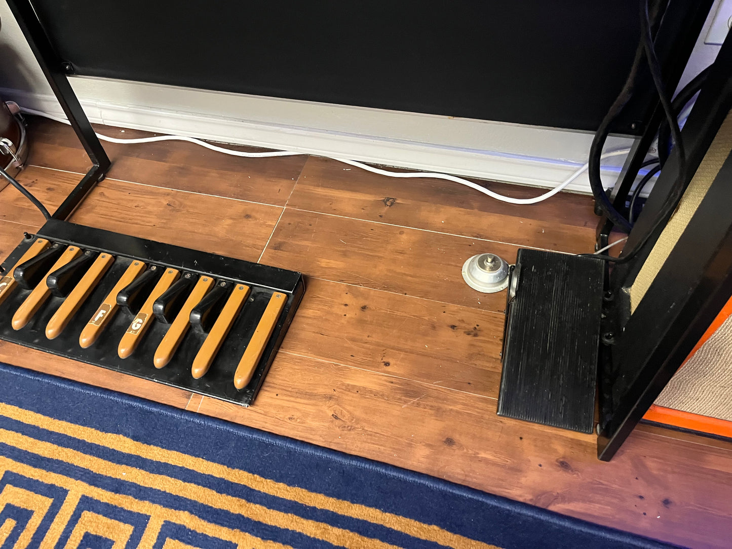 Gibson G201 Organ (USED)