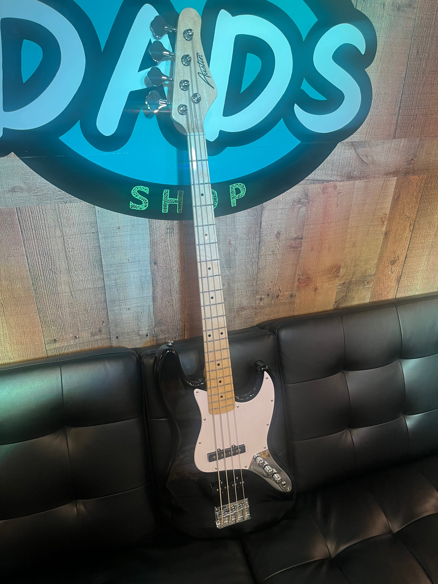 Austin Classic Double Cutaway Bass, Black