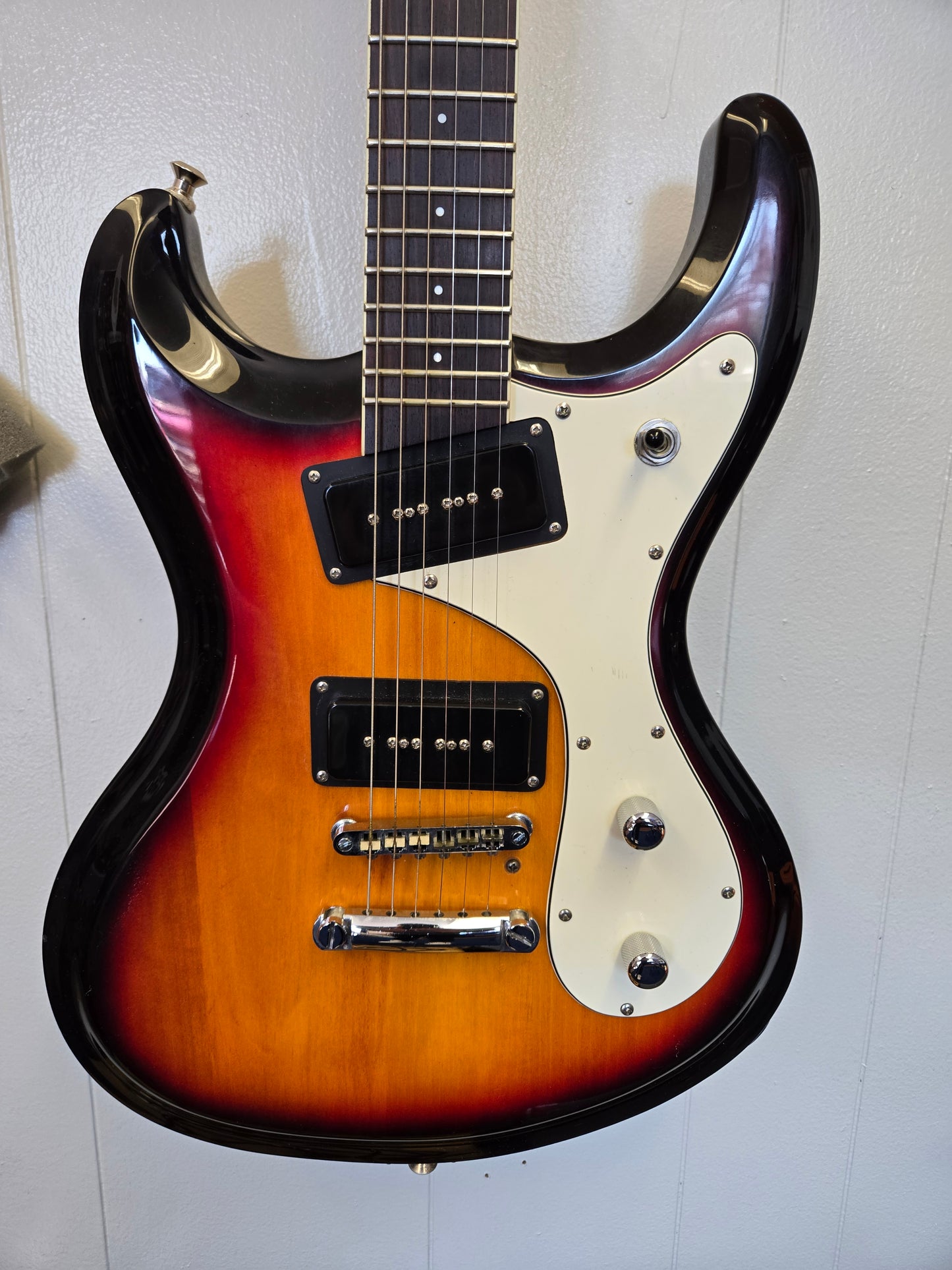 Mosrite of California The Ventures Model Surf style guitar
