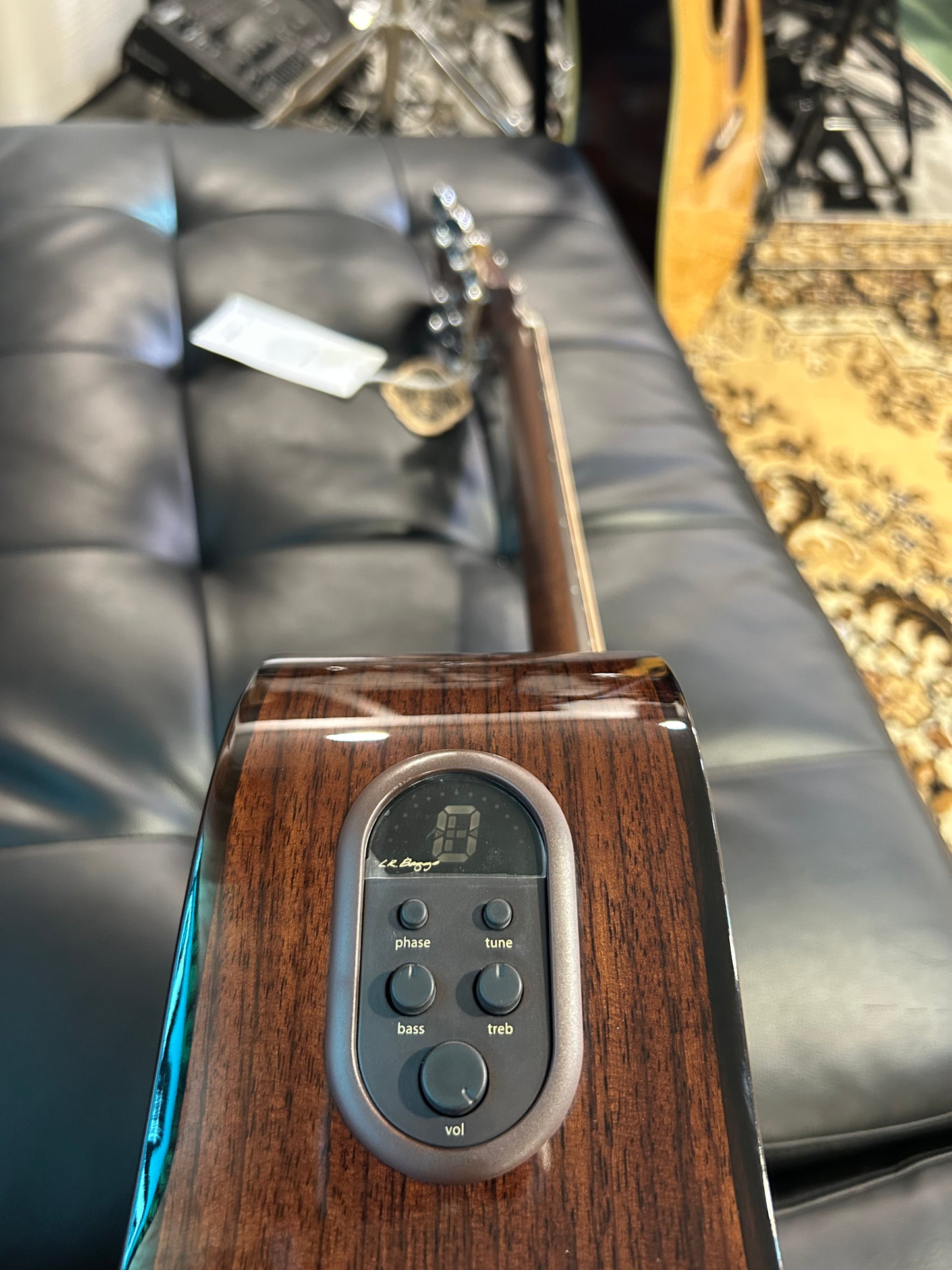 Alvarez Artist Elite Grand Auditorium Guitar, Acoustic Electric, Armrest, with Cutaway