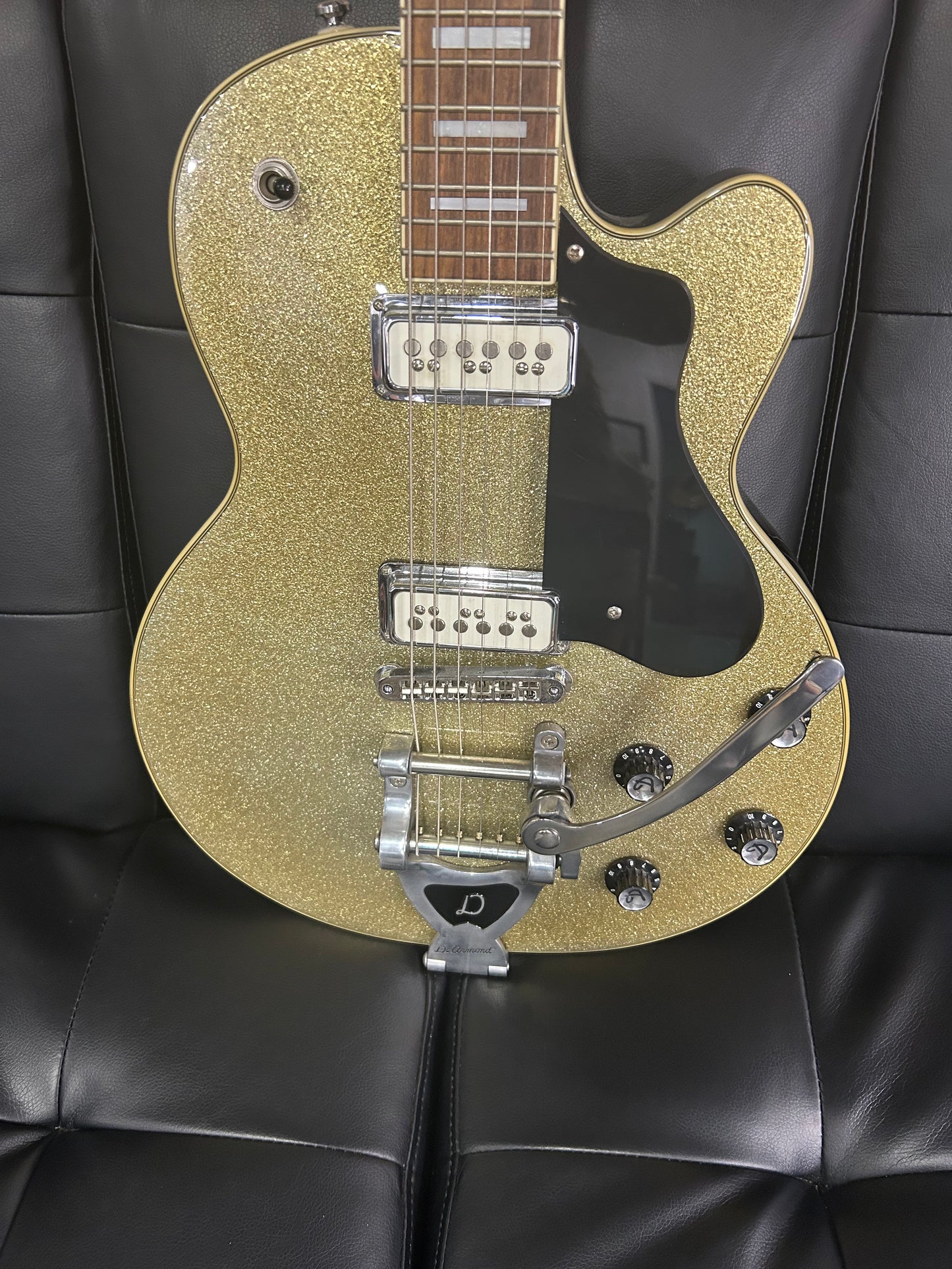 DeArmond M75T Guitar (USED)