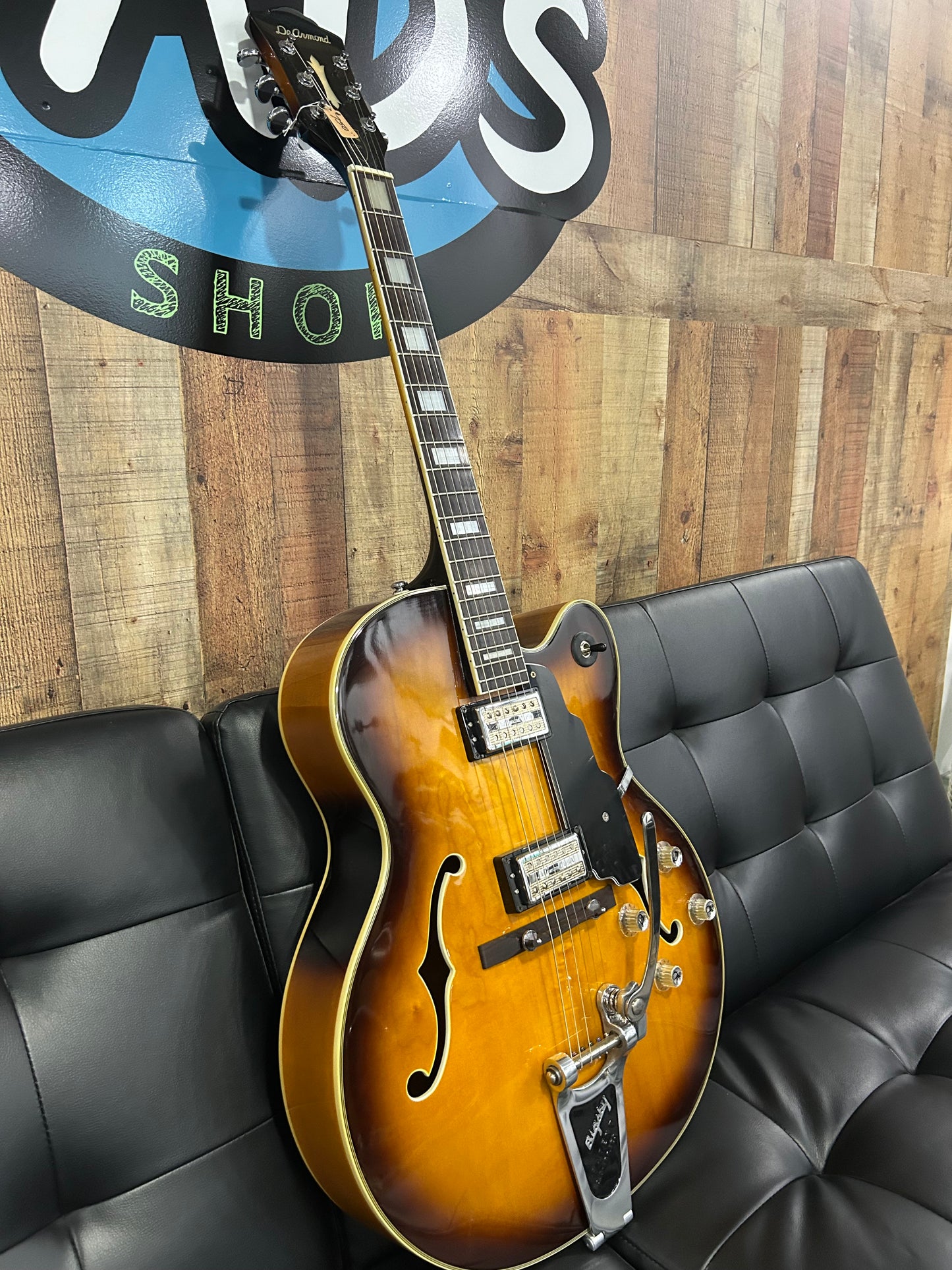 DeArmond X155 Guitar (USED)