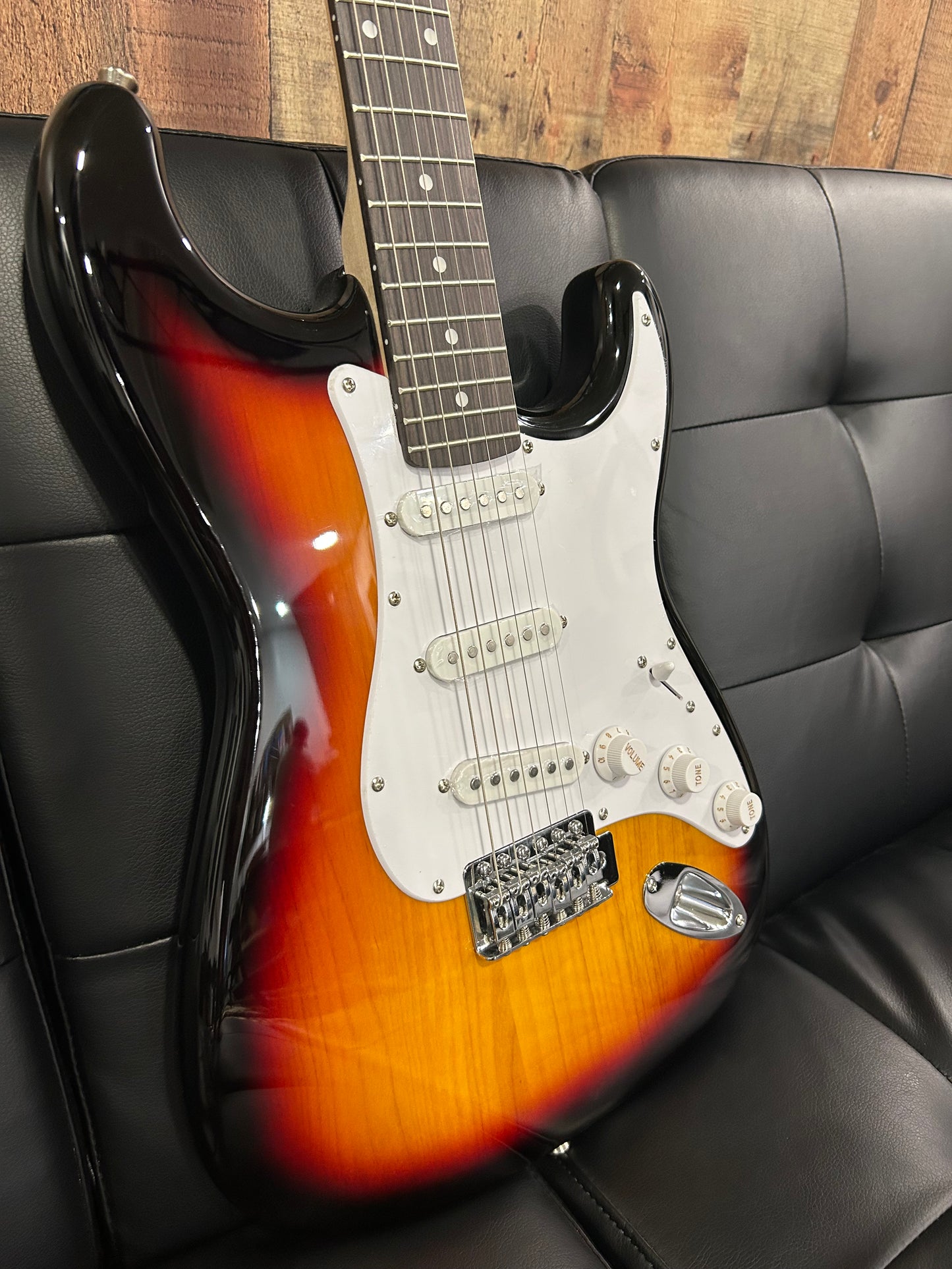 Austin Classic Double Cutaway, Sunburst