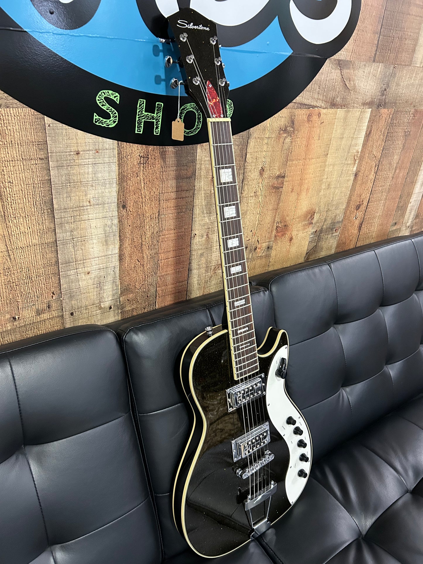 Silvertone Jupiter Reissue (USED)