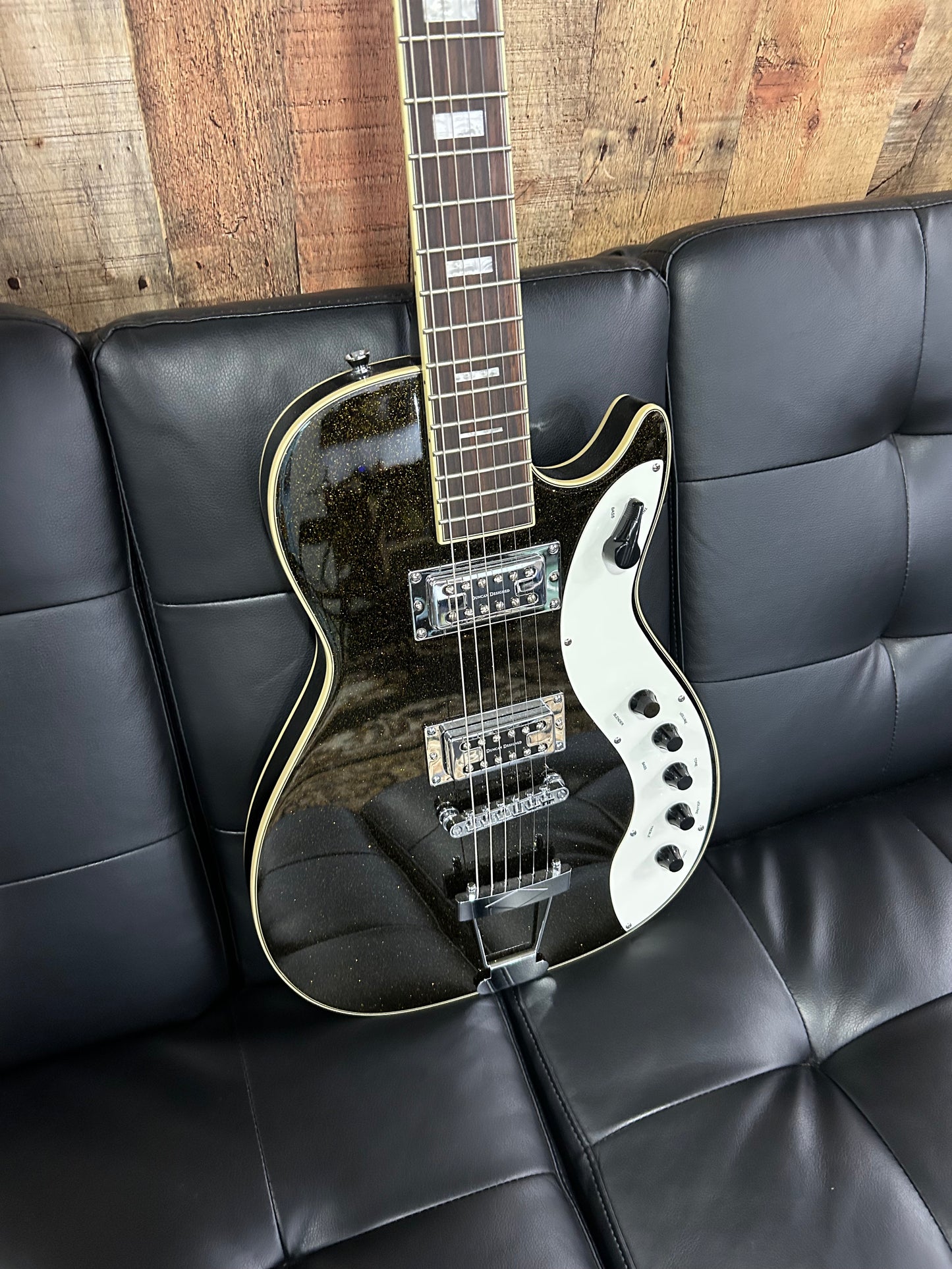 Silvertone Jupiter Reissue (USED)