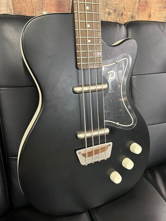 Danelectro Reissue Bass Guitar (USED)