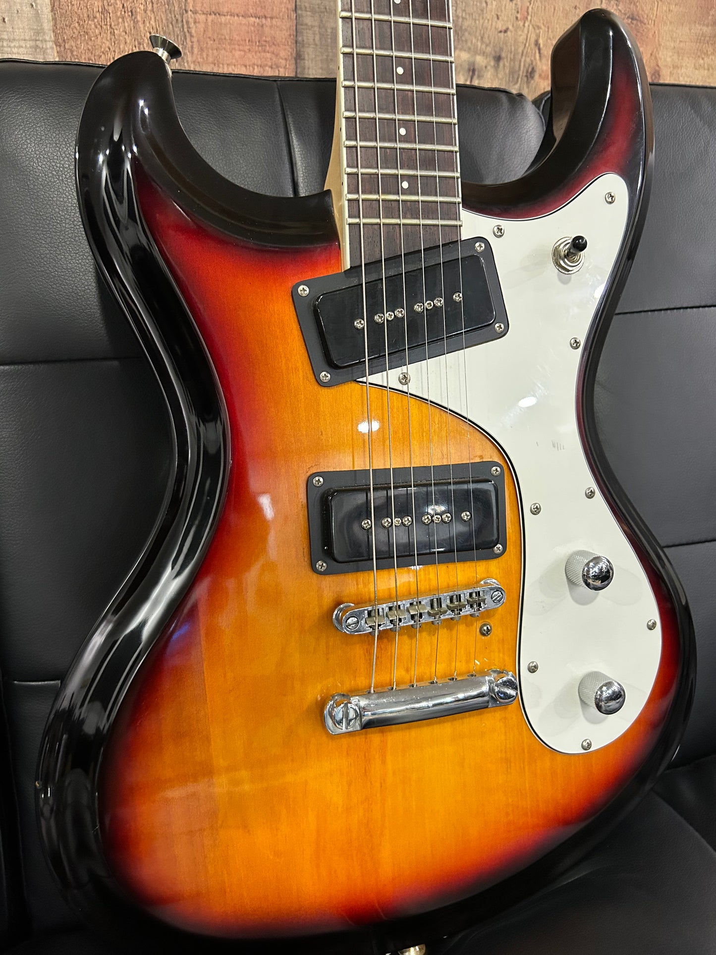 Mosrite of California The Ventures Model Surf style guitar