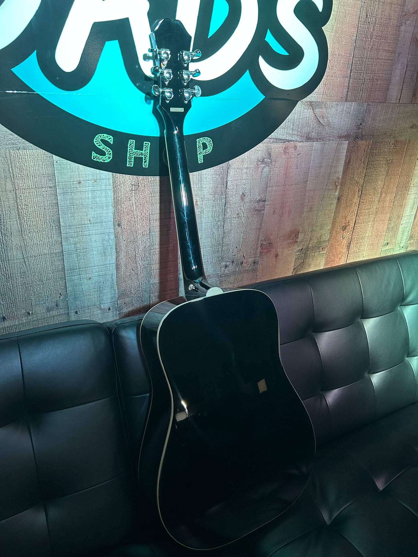 Epiphone Hummingbird Studio Limited-Edition Acoustic-Electric Guitar Ebony