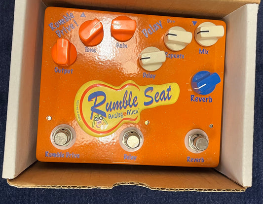 Used Analog Alien Rumble Seat Effect Pedal