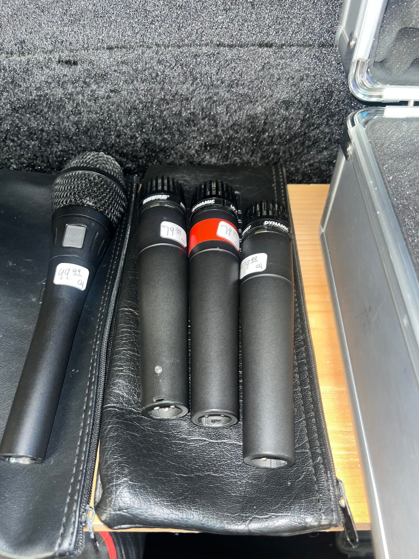 Shure SM57 Dynamic Instrument Microphone (USED)