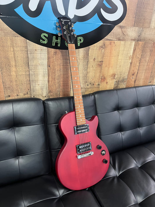 Epiphone Les Paul Special-I Limited-Edition Electric Guitar Worn Cherry